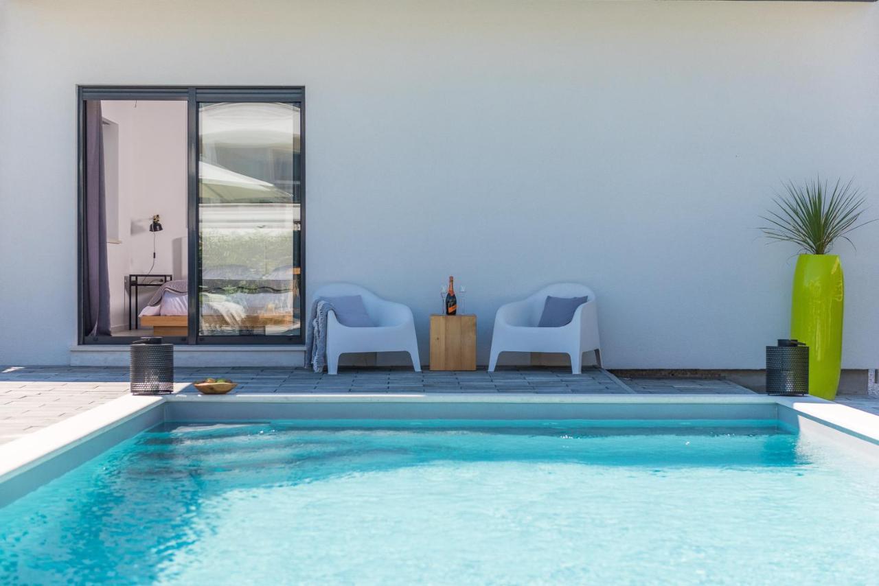 Villa Olea With Heated Pool And Jacuzzi Sukosan Exterior photo