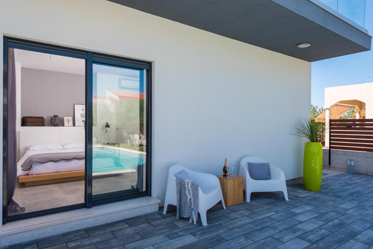 Villa Olea With Heated Pool And Jacuzzi Sukosan Exterior photo