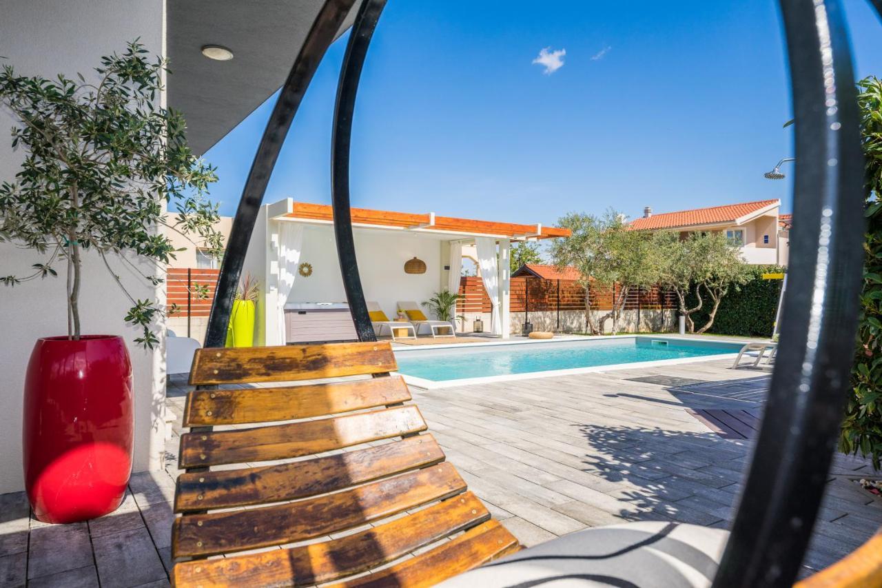 Villa Olea With Heated Pool And Jacuzzi Sukosan Exterior photo